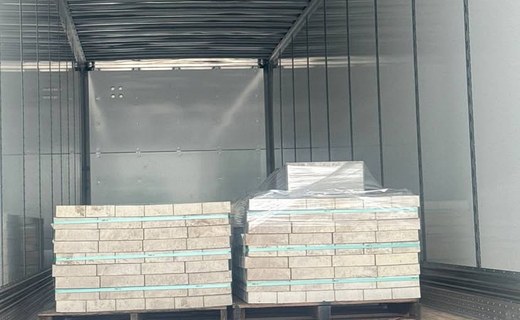 Dry van freight